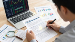 Cara Membaca Prospektus Saham IPO sebelum Memutuskan Membeli